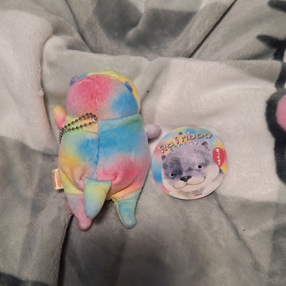 Shinada Global Otter Keychain - Picture 2 of 2